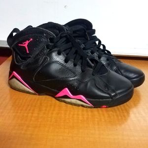 Jordan 7 Retro Black // Hyper Pink